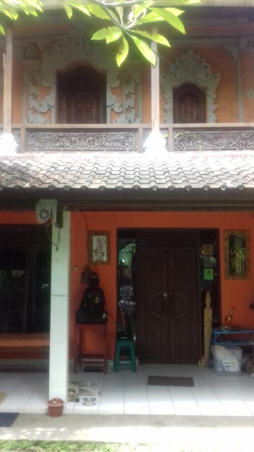 Shalana Homestay- Formerly Teka Teki House スミニャック エクステリア 写真